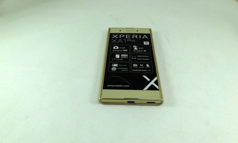 قاب پلی کربنات Nillkin به همراه برچسب محافظ صفحه مناسب برای گوشی سونی Xperia XA1 Plus قاب پلی کربنات Nillkin به همراه برچسب محافظ صفحه مناسب برای گوشی سونی Xperia XA1 Plus