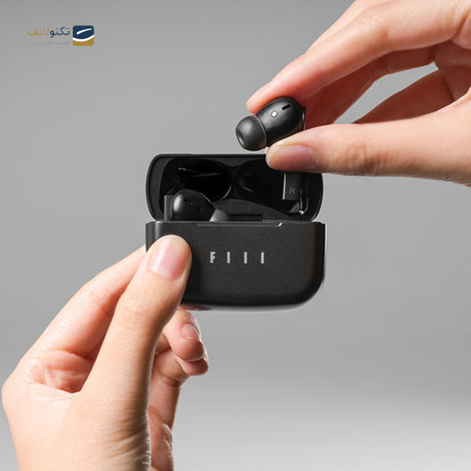gallery- هندزفری بی سیم FIIL CC Pro-gallery-2-TLP-3957_497d7cd6-cb66-468c-a3b8-fe3239e5d14a.png